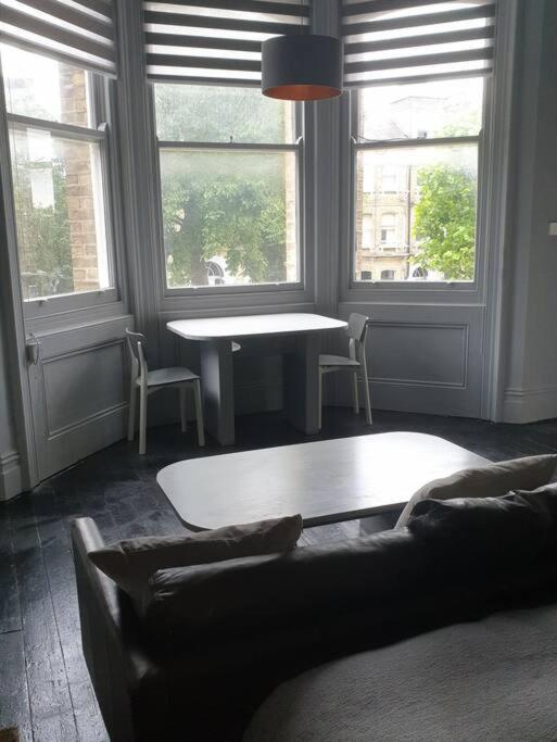 Elegant Studio In Central Hove - 5 Min Walk To Beach - 10 Min To Hove Exterior foto